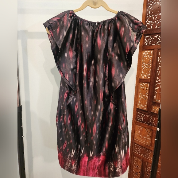 BCBGeneration Size M Dress, Black and Magenta - Picture 3 of 4